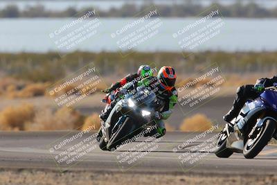 media/Dec-18-2022-SoCal Trackdays (Sun) [[8099a50955]]/Turn 14 (940am)/